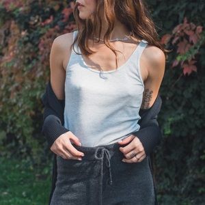 🌸FREE PEOPLE🌸 grey cotton tank top